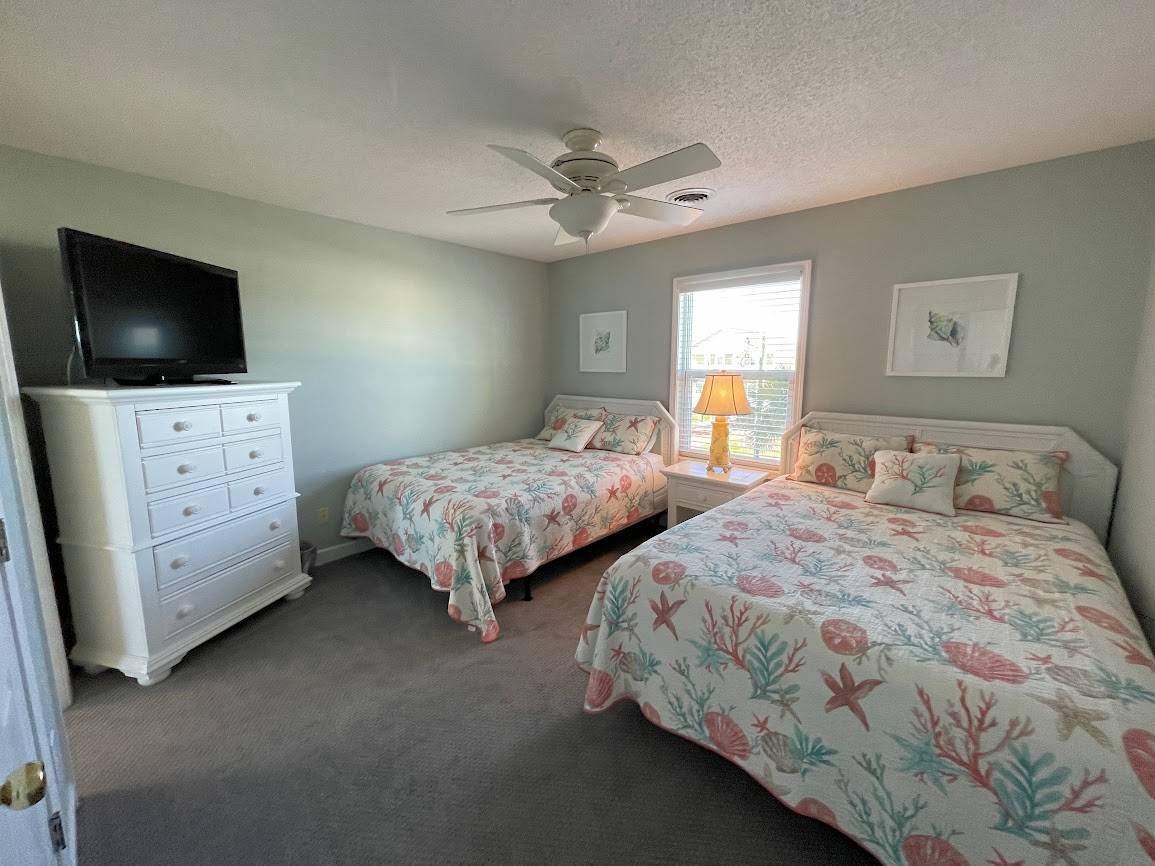 Bedroom 2 up - 2 Queens Bedroom 2 up - 2 Queens