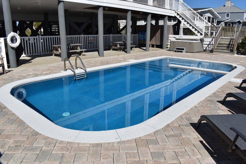 Private pool and hot tub Private pool and hot tub