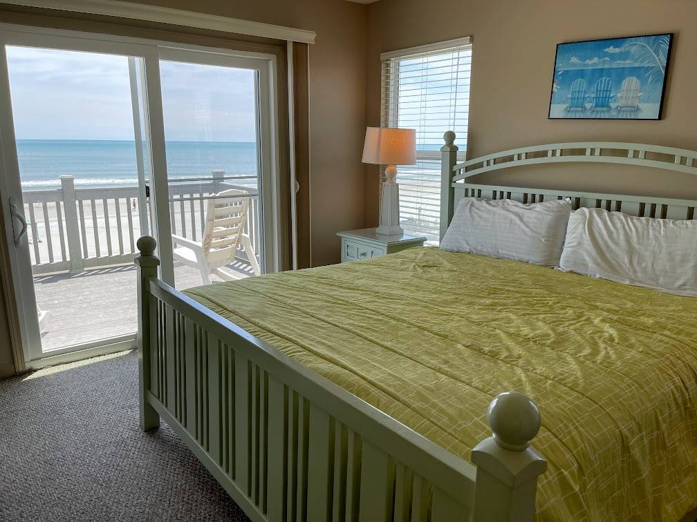 Bedroom 6 up - King Bedroom 6 up - King