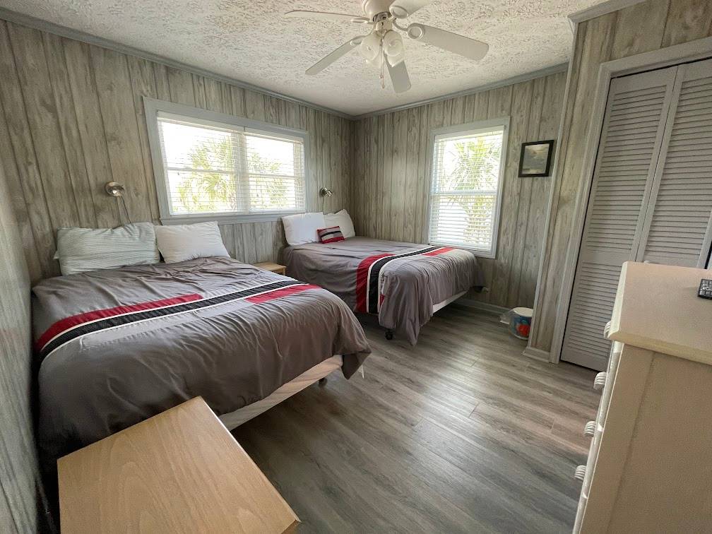 Bedroom 4 down - 2 Doubles Bedroom 4 down - 2 Doubles