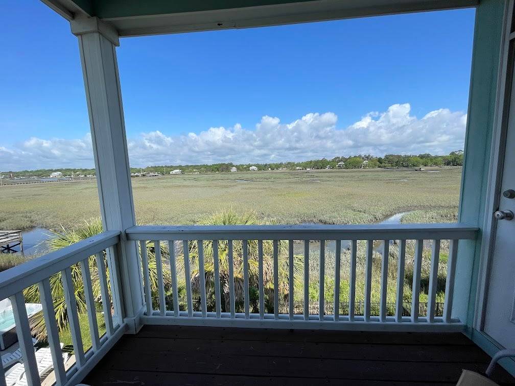 Enjoy the Marsh Views Enjoy the Marsh Views