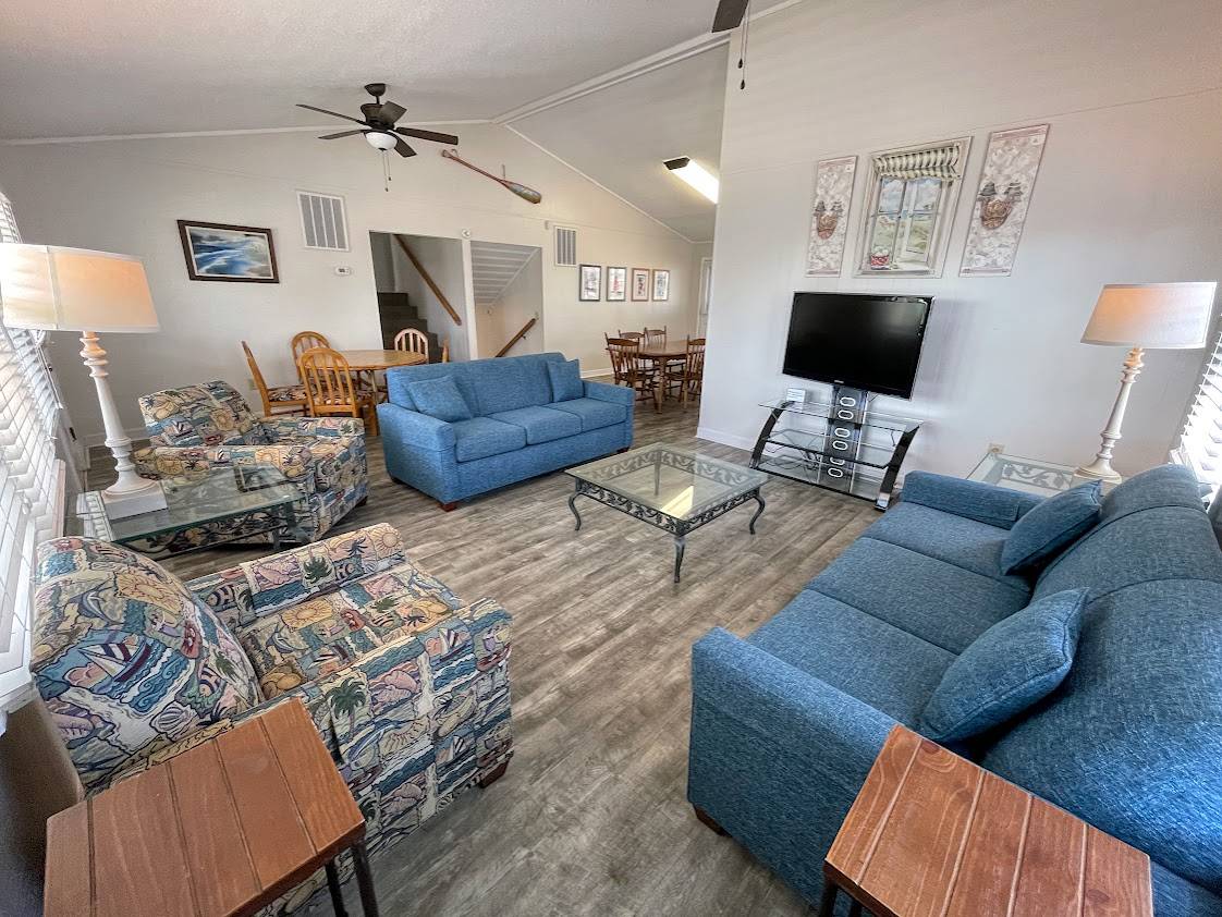 Roomy and comfortable Roomy and comfortable