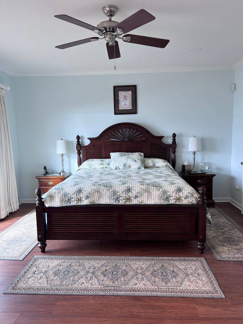 Bedroom 4 Up Oceanfront (King) Bedroom 4 Up Oceanfront (King)