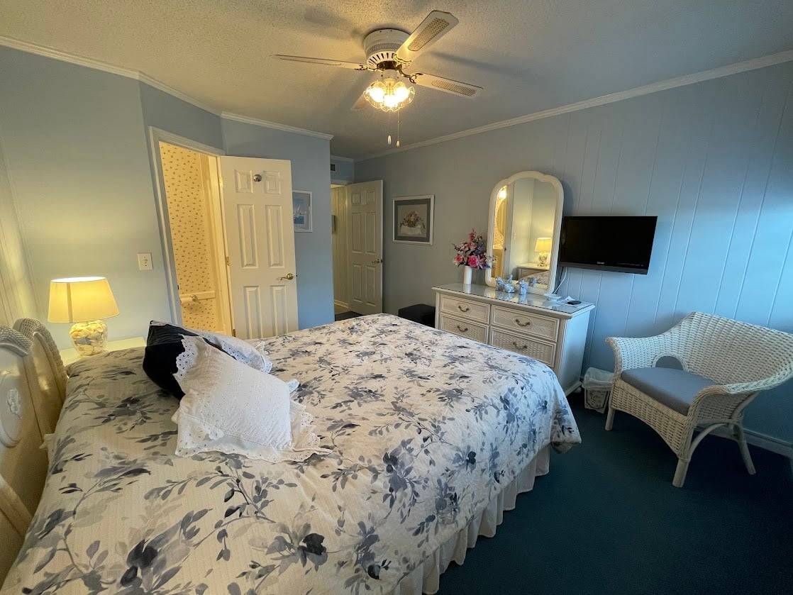 TV's in both bedrooms! TV's in both bedrooms!