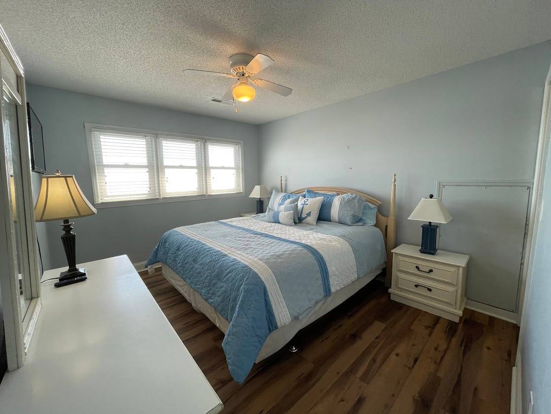 Bedroom 6 up oceanfront - king Bedroom 6 up oceanfront - king
