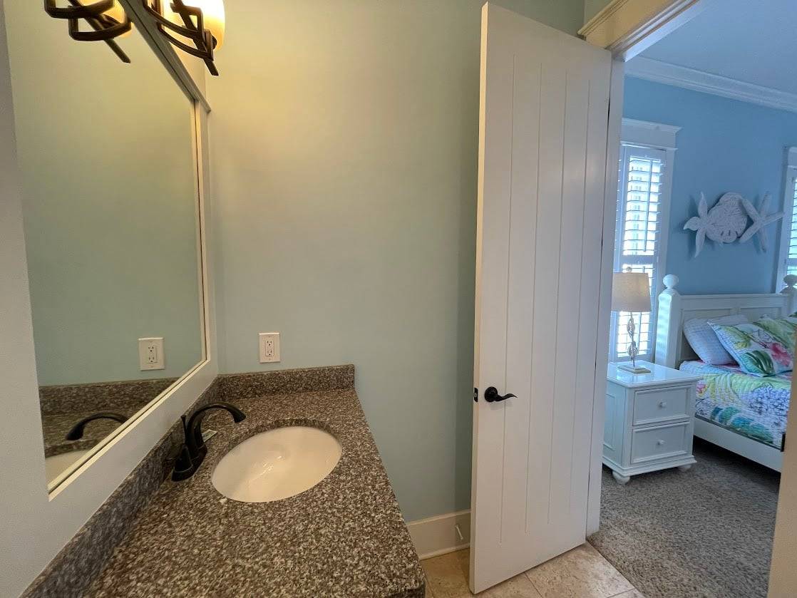 Bath 2 first level Bath 2 first level