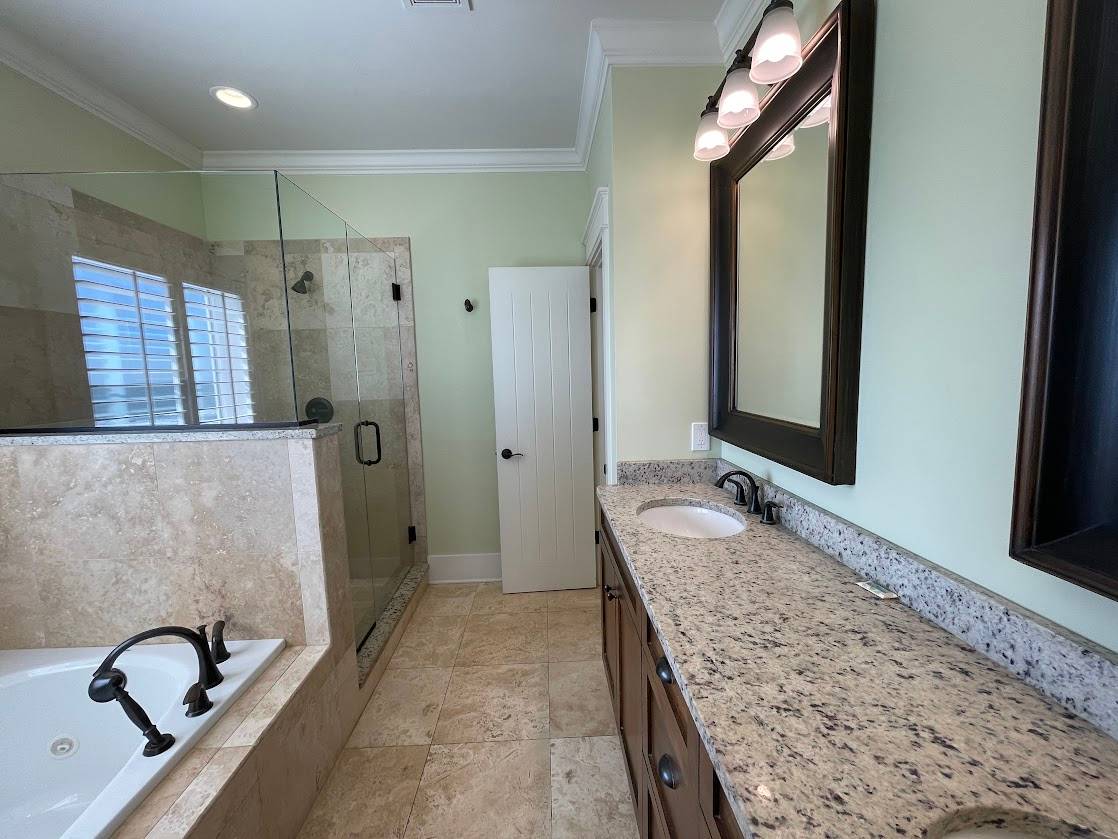 Bath 4 Second level Bath 4 Second level