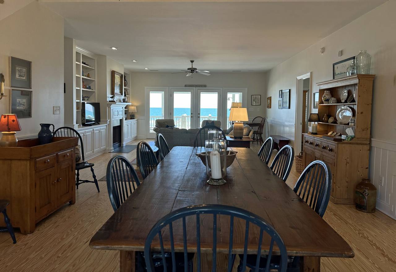 Ocean Views Welcome You! Ocean Views Welcome You!