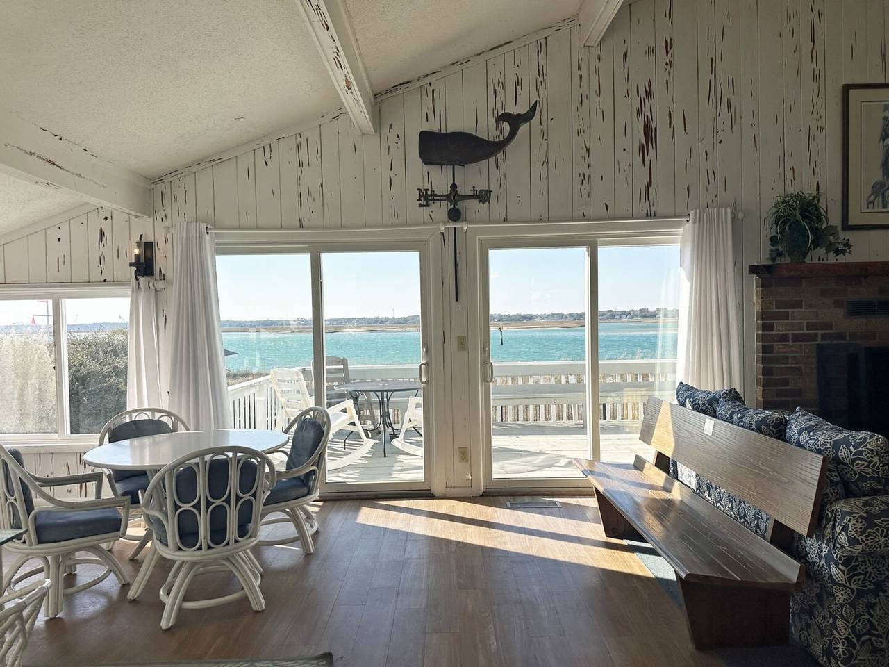 Step in to Main Chanel & Marsh Views! Step in to Main Chanel & Marsh Views!