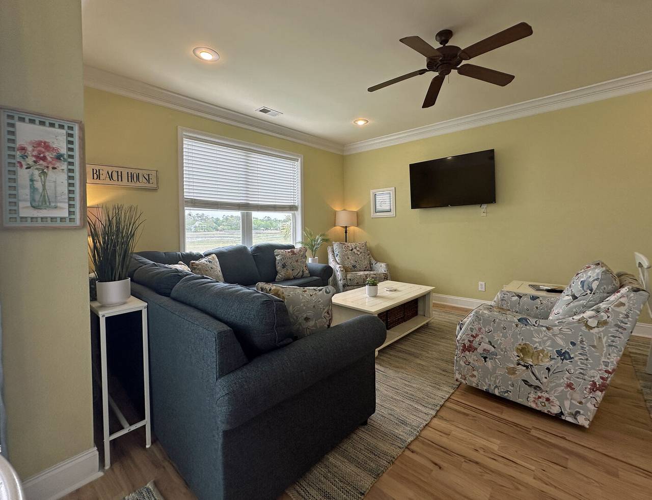 Watch TV or Watch TV or