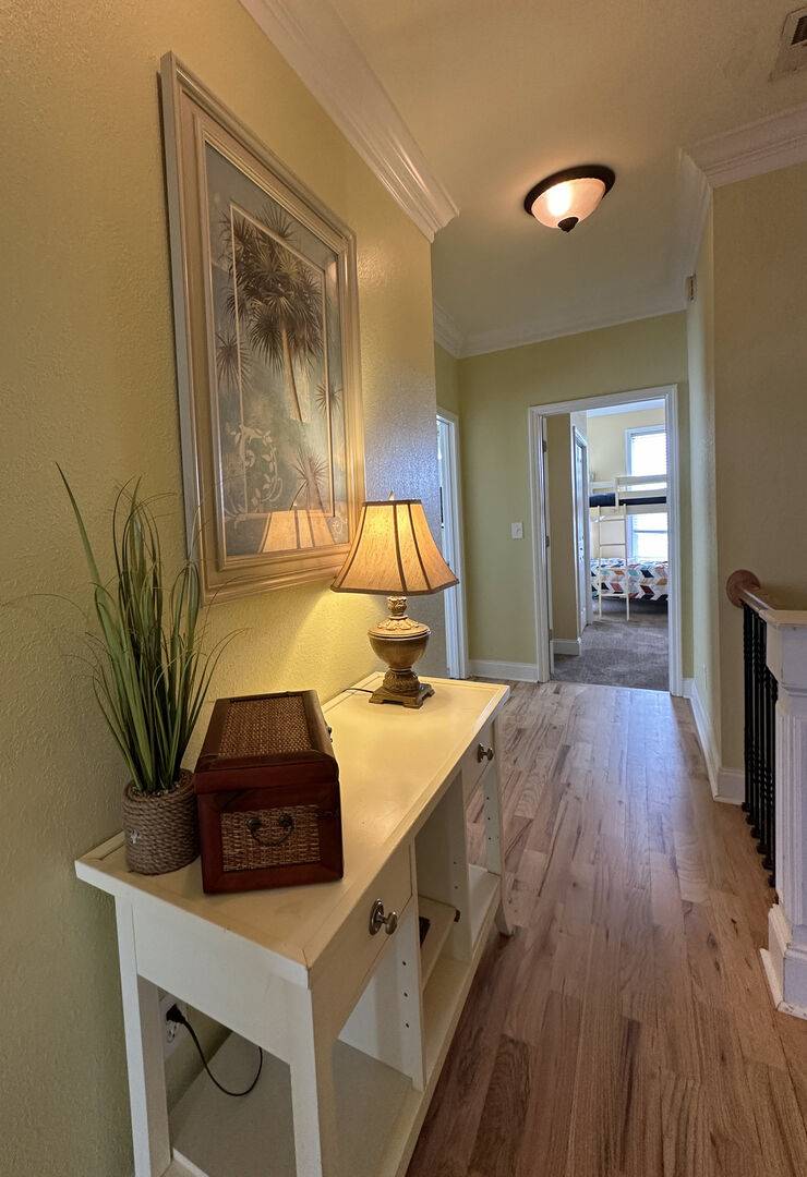 Hallway to Bedroom 2 & 3 Hallway to Bedroom 2 & 3