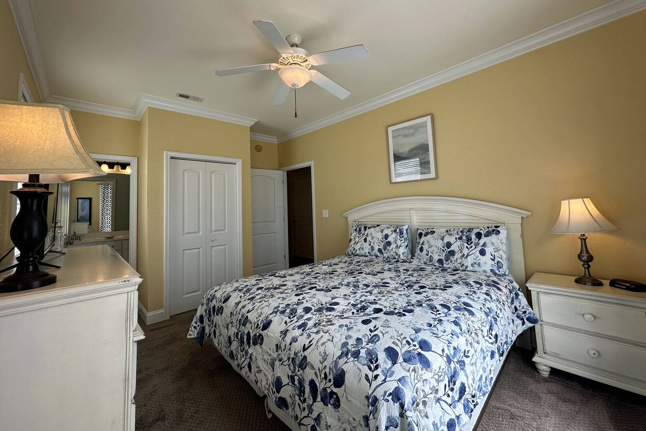 Bedroom 5 Private Bath Access Bedroom 5 Private Bath Access