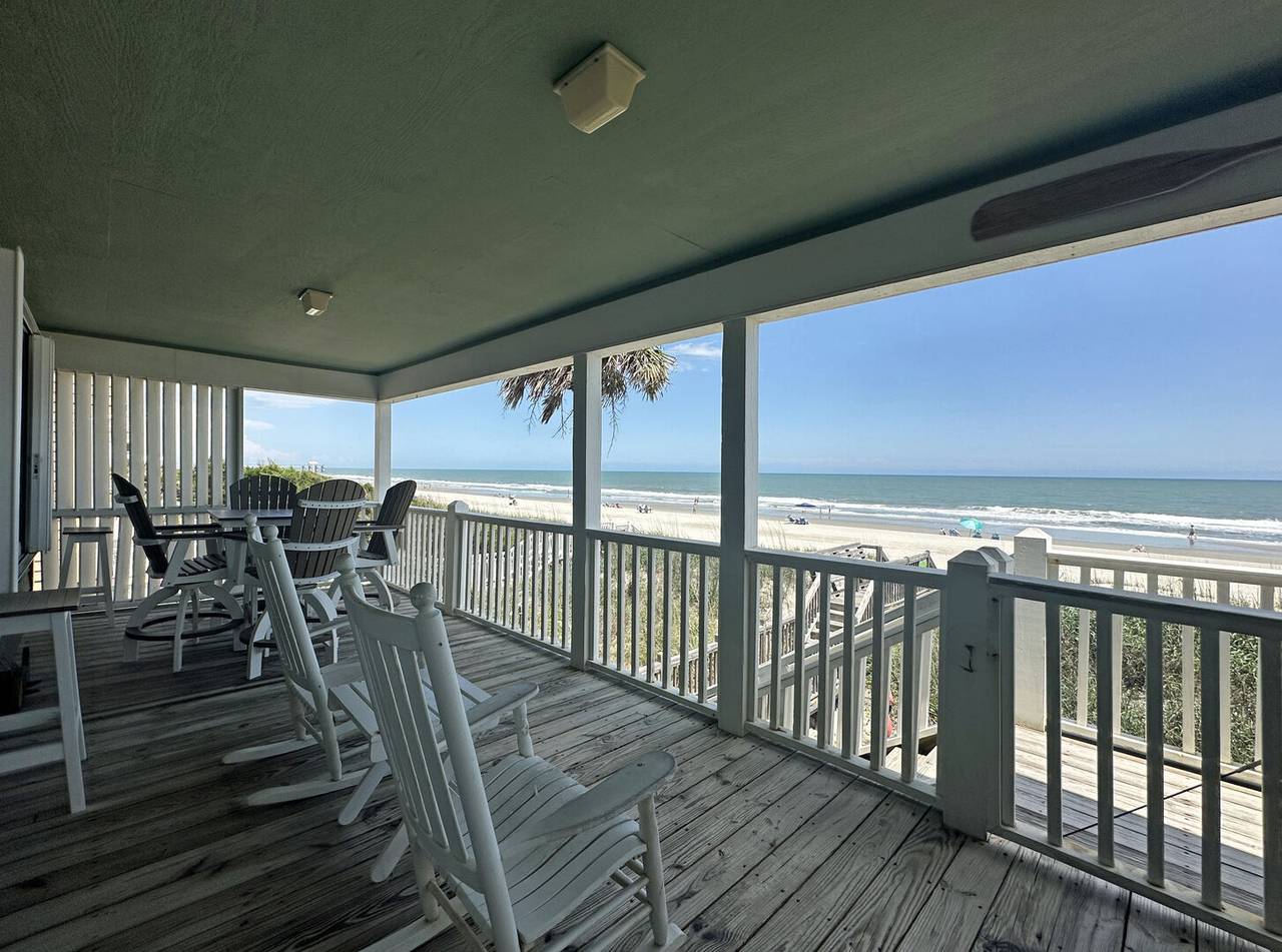 Feel the ocean breeze! Feel the ocean breeze!