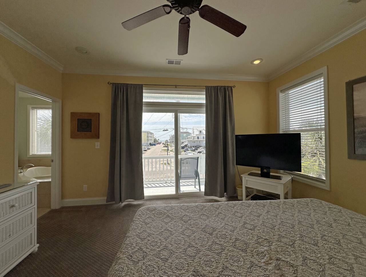 Watch TV in Bed or Watch TV in Bed or