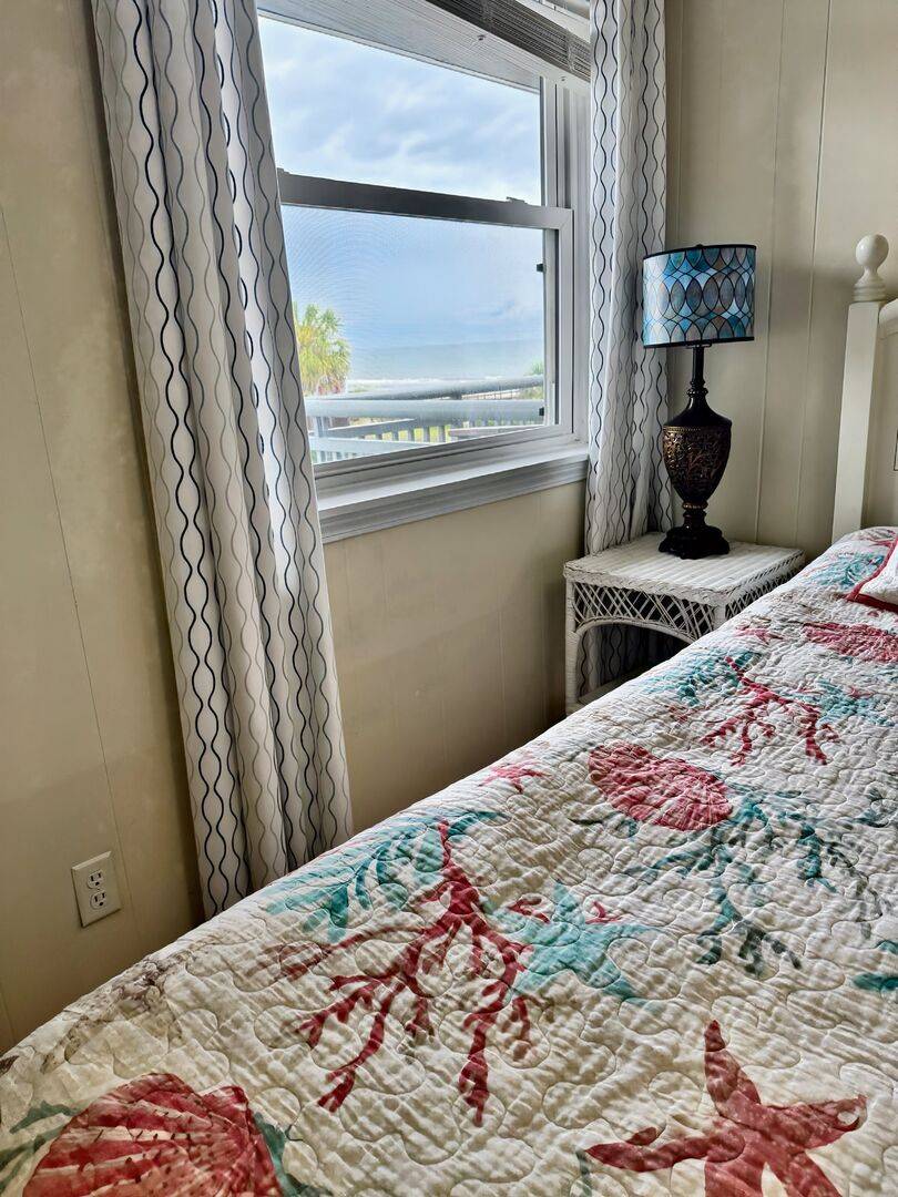 Bedroom 2 with a peek of the ocean! Bedroom 2 with a peek of the ocean!