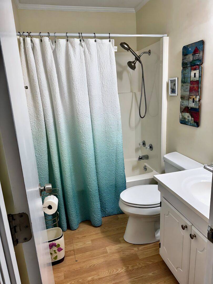 Hallway Bathroom with Shower/Tub Combo Hallway Bathroom with Shower/Tub Combo