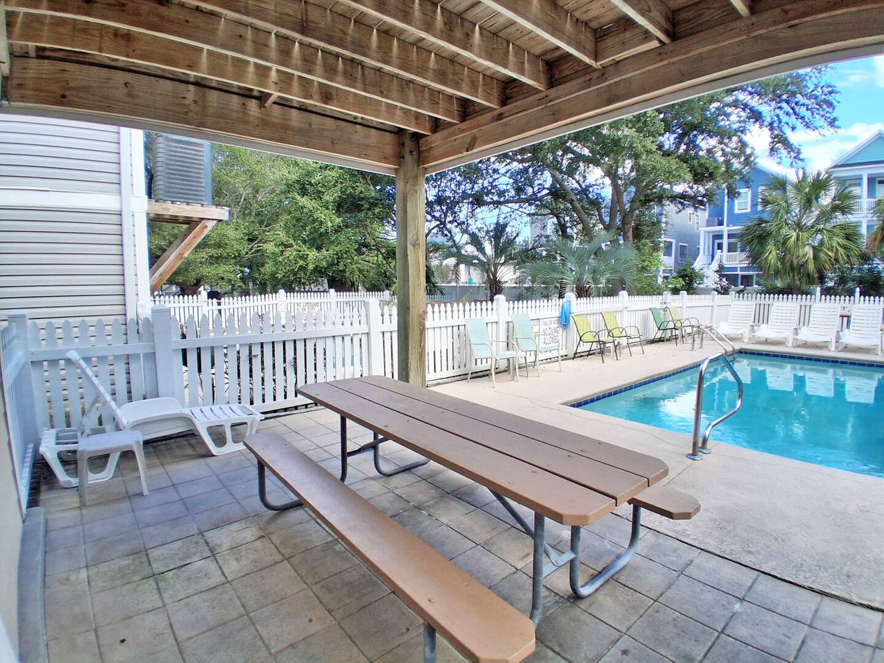 Covered Picnic Table Covered Picnic Table