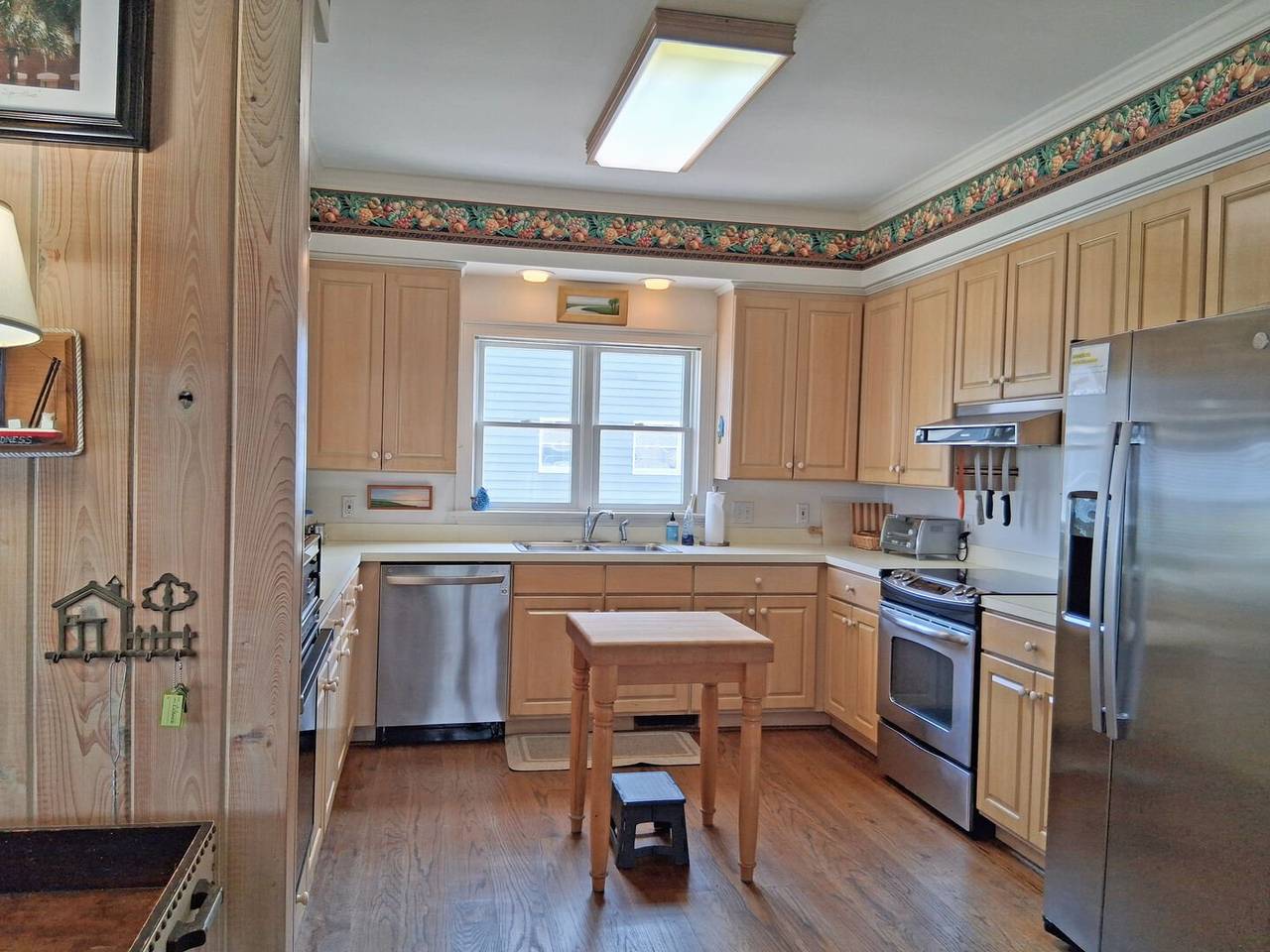 Fully Equipped Kitchen Fully Equipped Kitchen