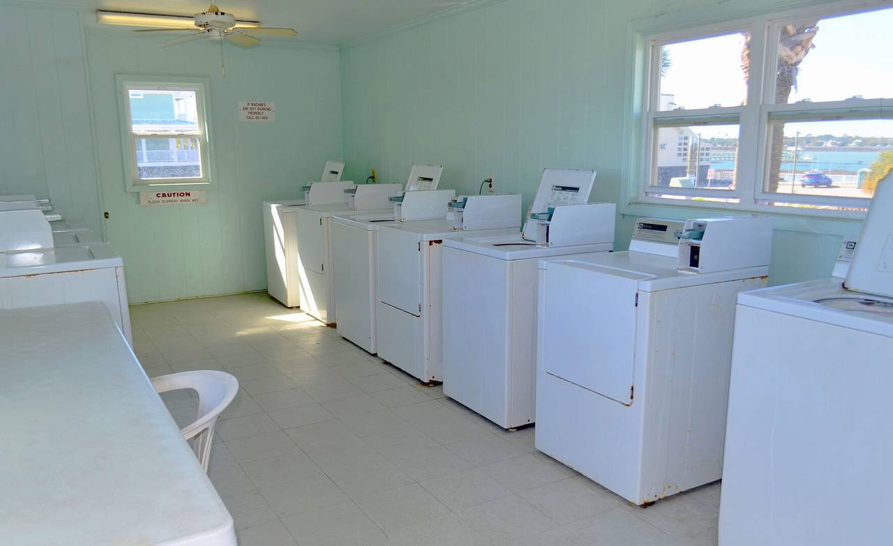 Large Laundry Facility Large Laundry Facility