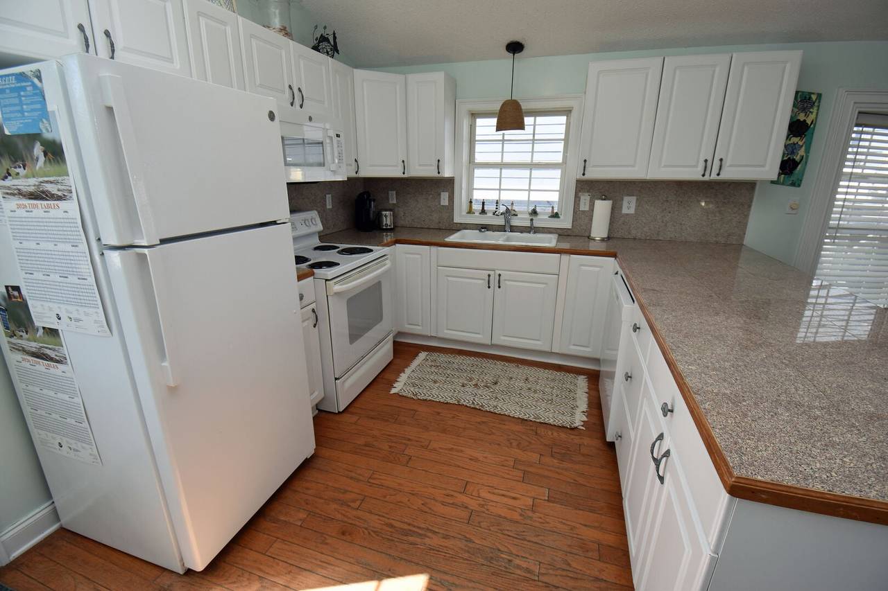 Fully Equipped Kitchen Fully Equipped Kitchen