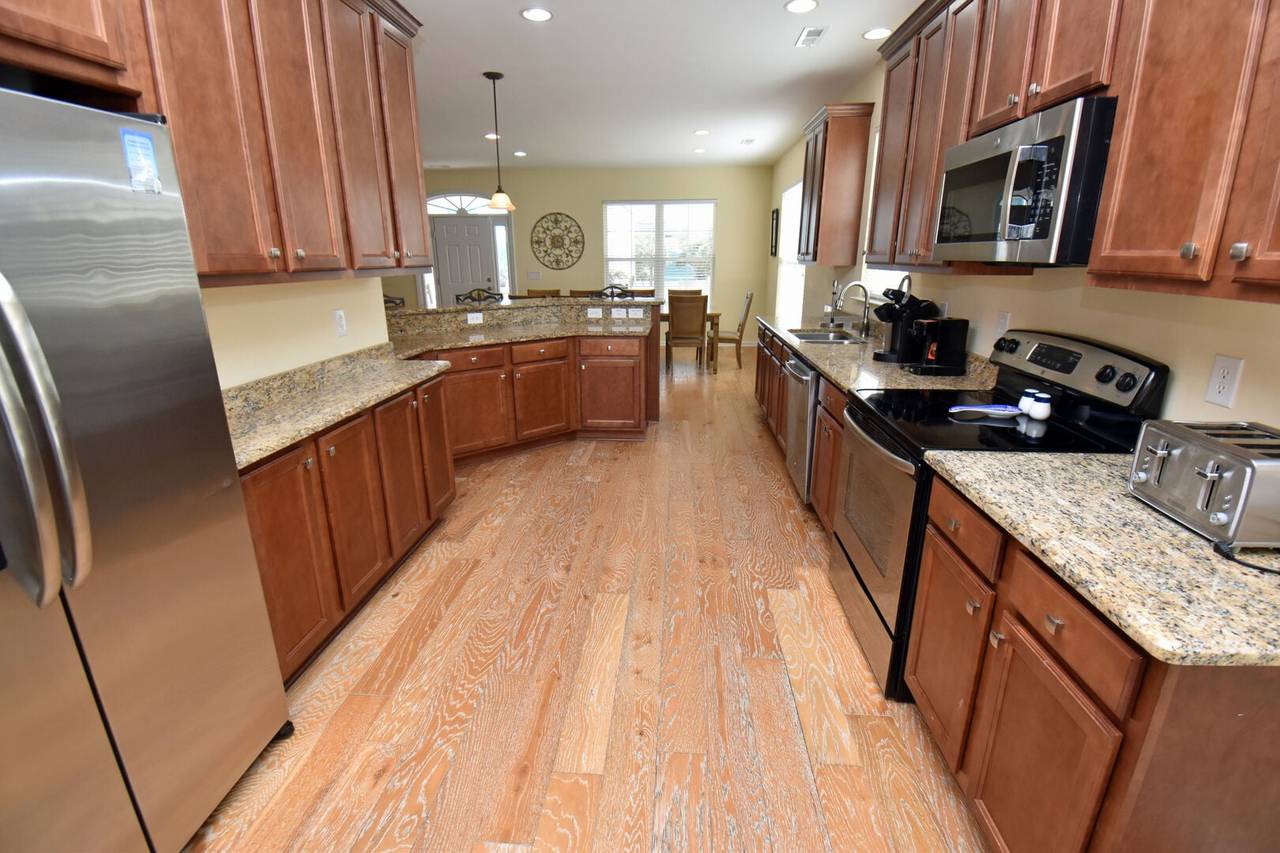 Fully Equipped Kitchen Fully Equipped Kitchen