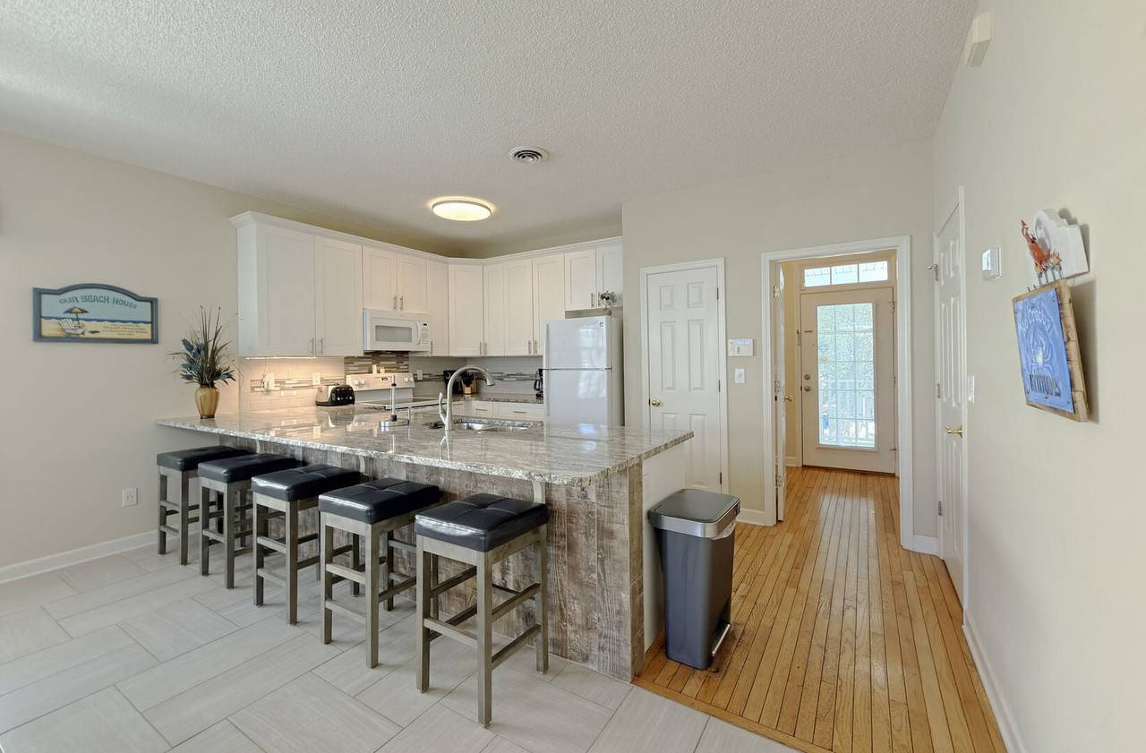 Additional Countertop Seating Additional Countertop Seating