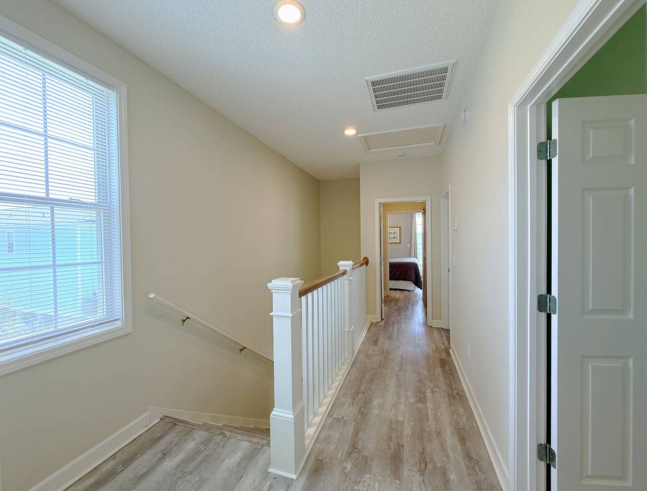 Hallway to Bedroom 2 & 3 Hallway to Bedroom 2 & 3