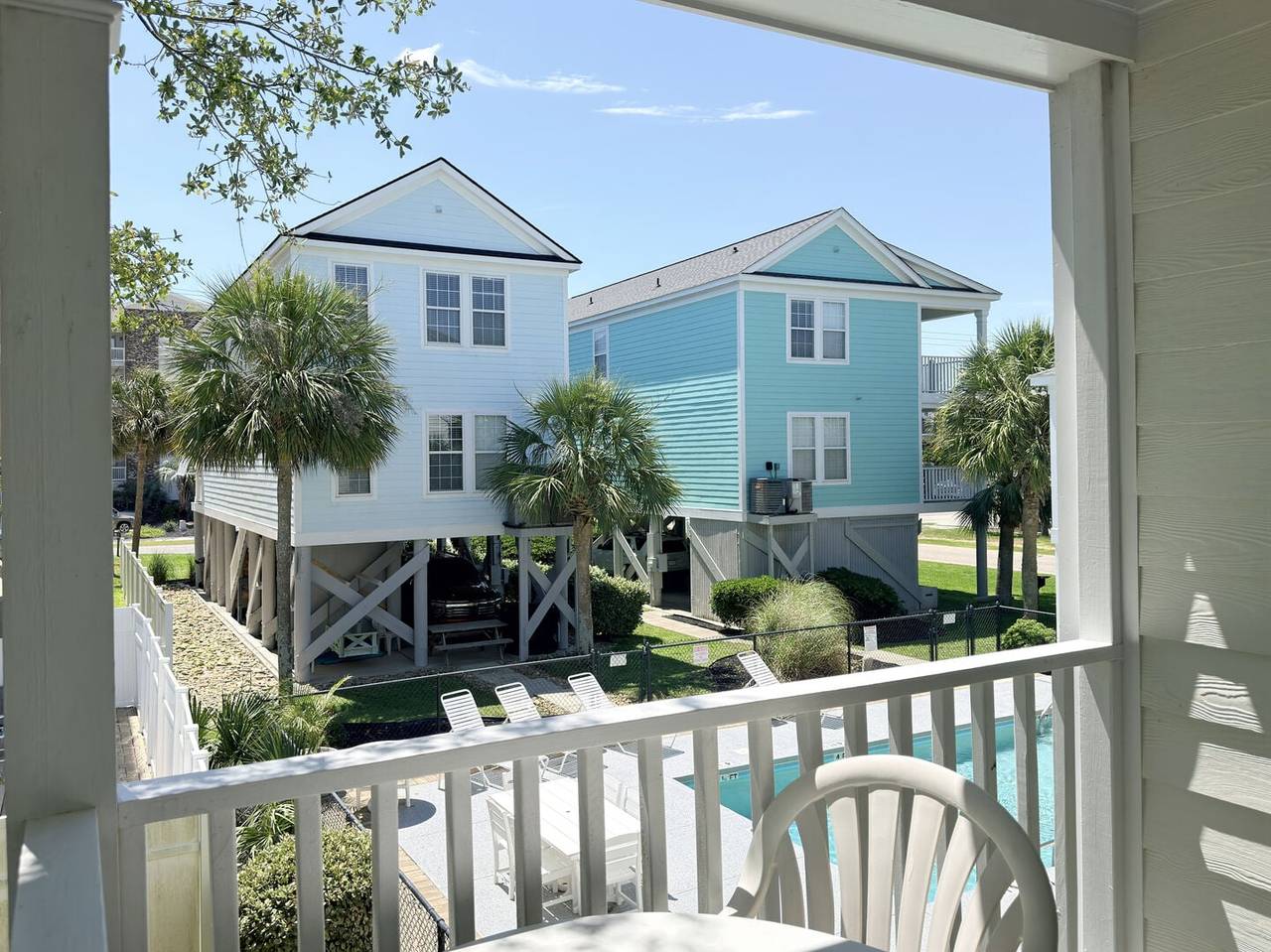 Overlooks the pool. Overlooks the pool.
