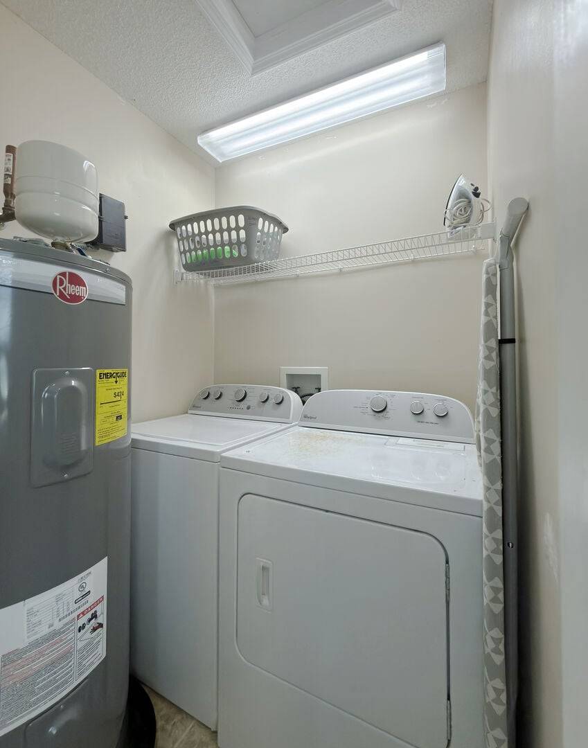 Washer/Dryer located in upstairs landing. Washer/Dryer located in upstairs landing.