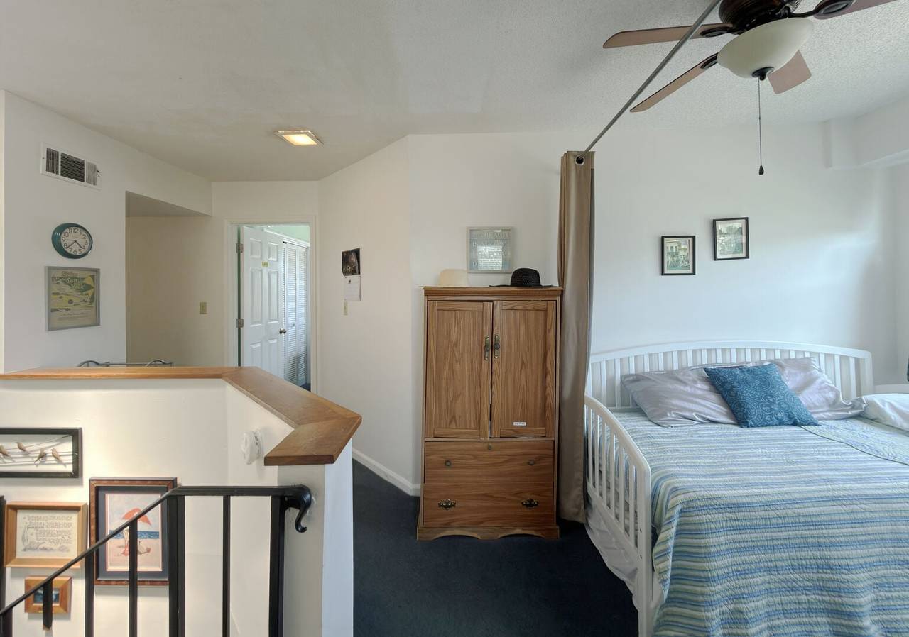 Access to Loft & Bedroom 3 & 4 Access to Loft & Bedroom 3 & 4