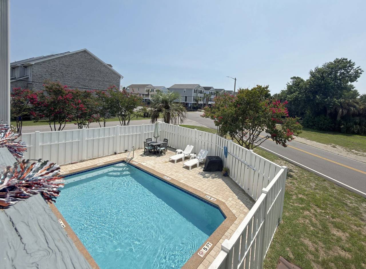 Pool, Pool,