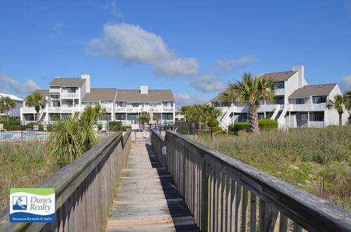 Walkway to Beach Walkway to Beach