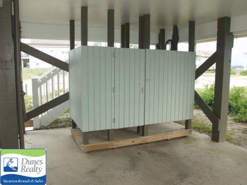 Enclosed Outside Shower Enclosed Outside Shower