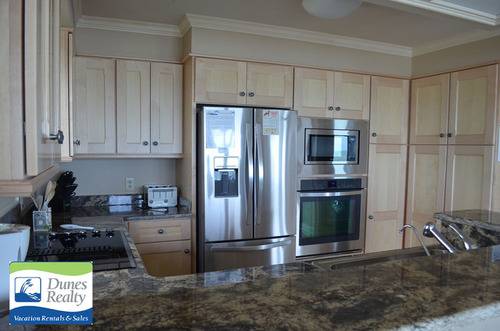 Granite Countertops & Stainless Appliances! Granite Countertops & Stainless Appliances!