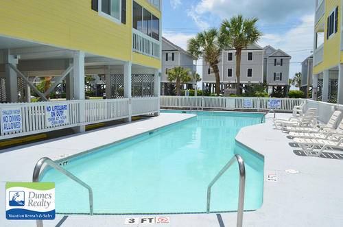 Lounge by the Pool! Lounge by the Pool!