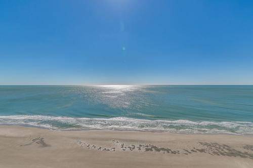 Enjoy Life at the Beach! Enjoy Life at the Beach!