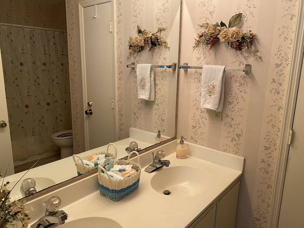 Bedroom 1 Bathroom Bedroom 1 Bathroom