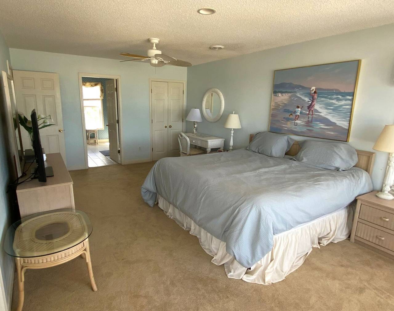 Oceanfront Master Bedroom Oceanfront Master Bedroom