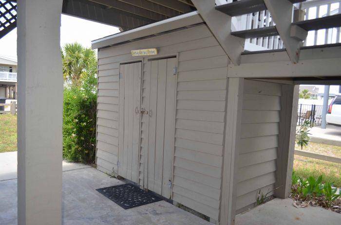 2 Enclosed Outside Showers with Hot & Cold Water 2 Enclosed Outside Showers with Hot & Cold Water