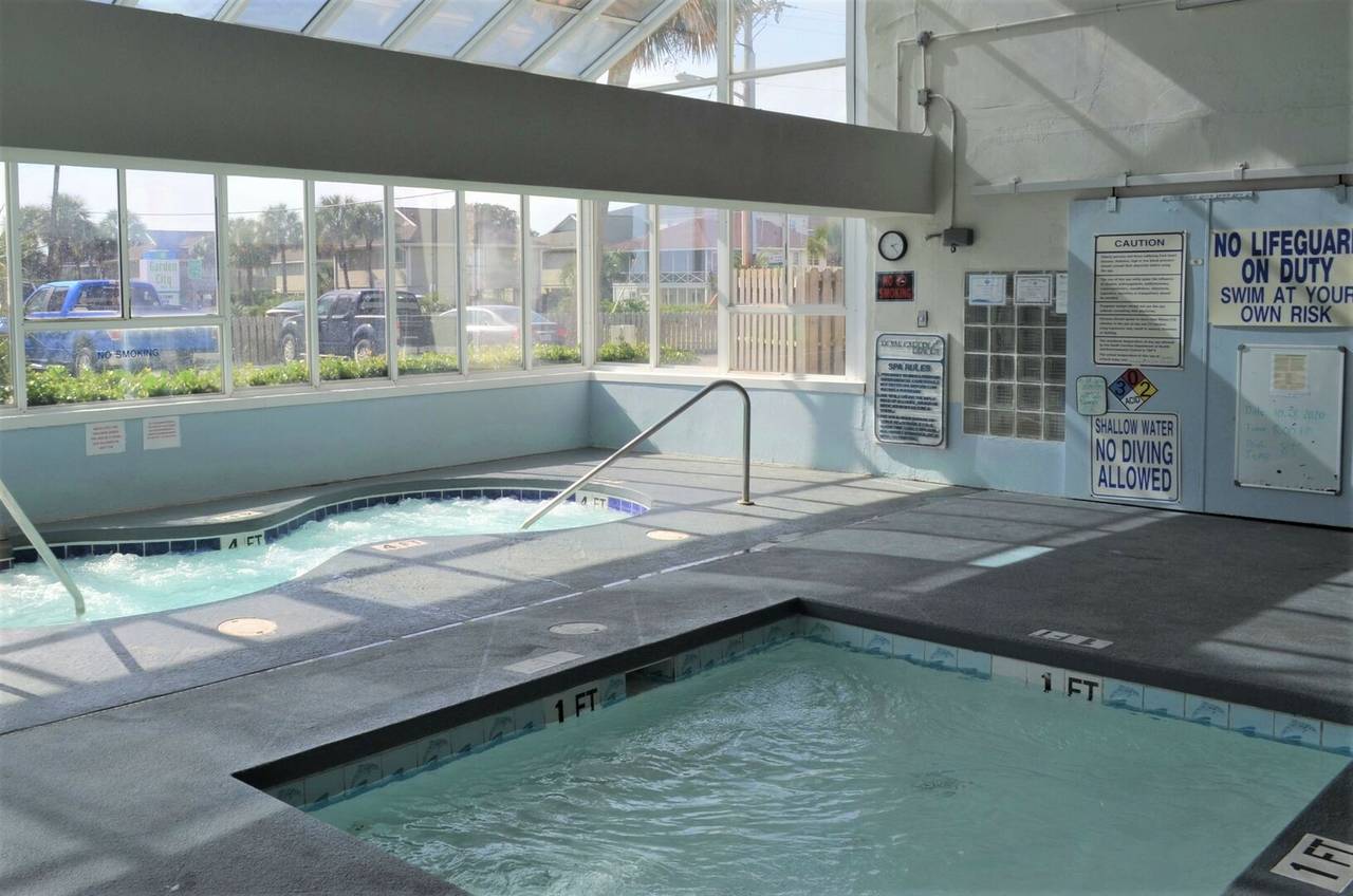 Indoor Hot Tub & Kiddie Pool Indoor Hot Tub & Kiddie Pool