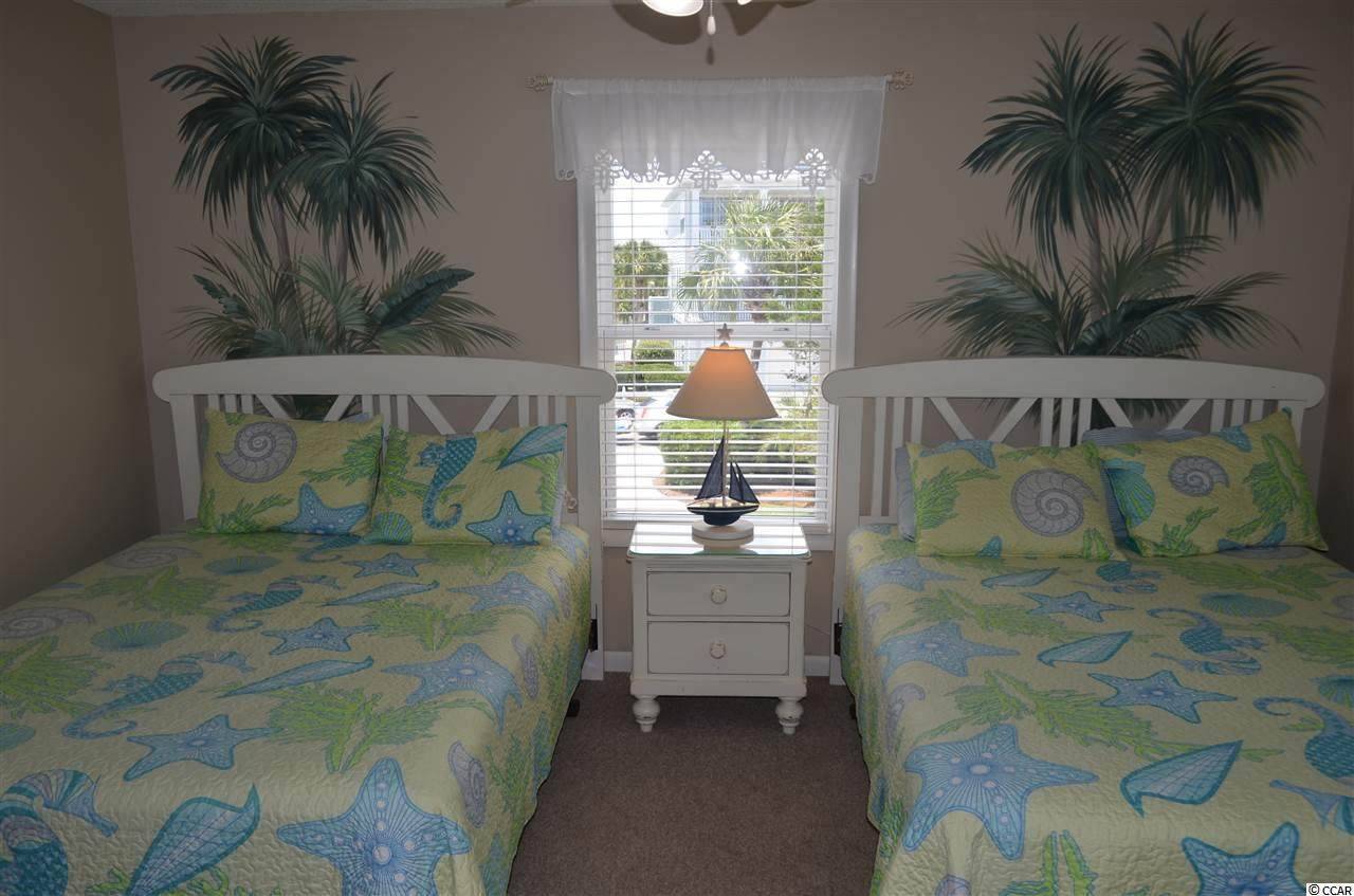 Bedroom 1 - 2 queens Bedroom 1 - 2 queens