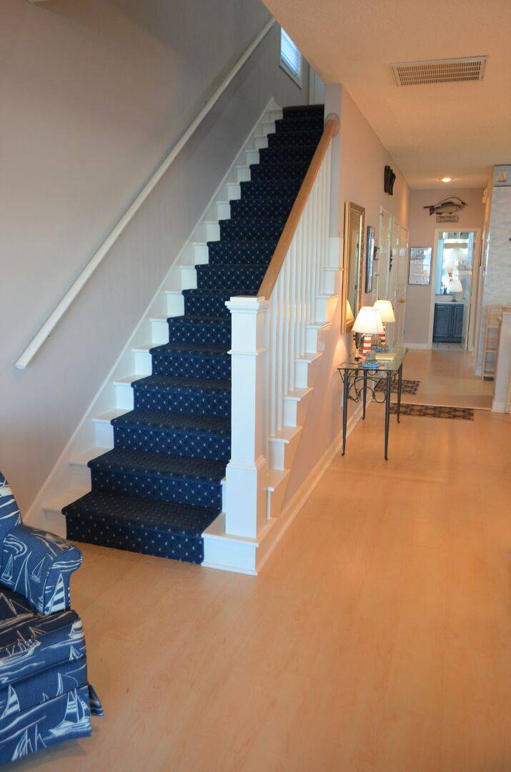 Stairway to Upstairs Bedrooms Stairway to Upstairs Bedrooms