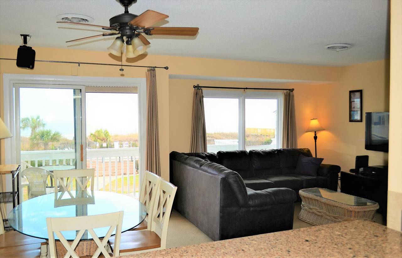 Ocean Views & Balcony Access from Dining Area Ocean Views & Balcony Access from Dining Area