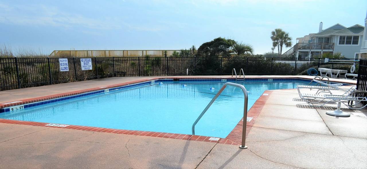 Community Pool Community Pool