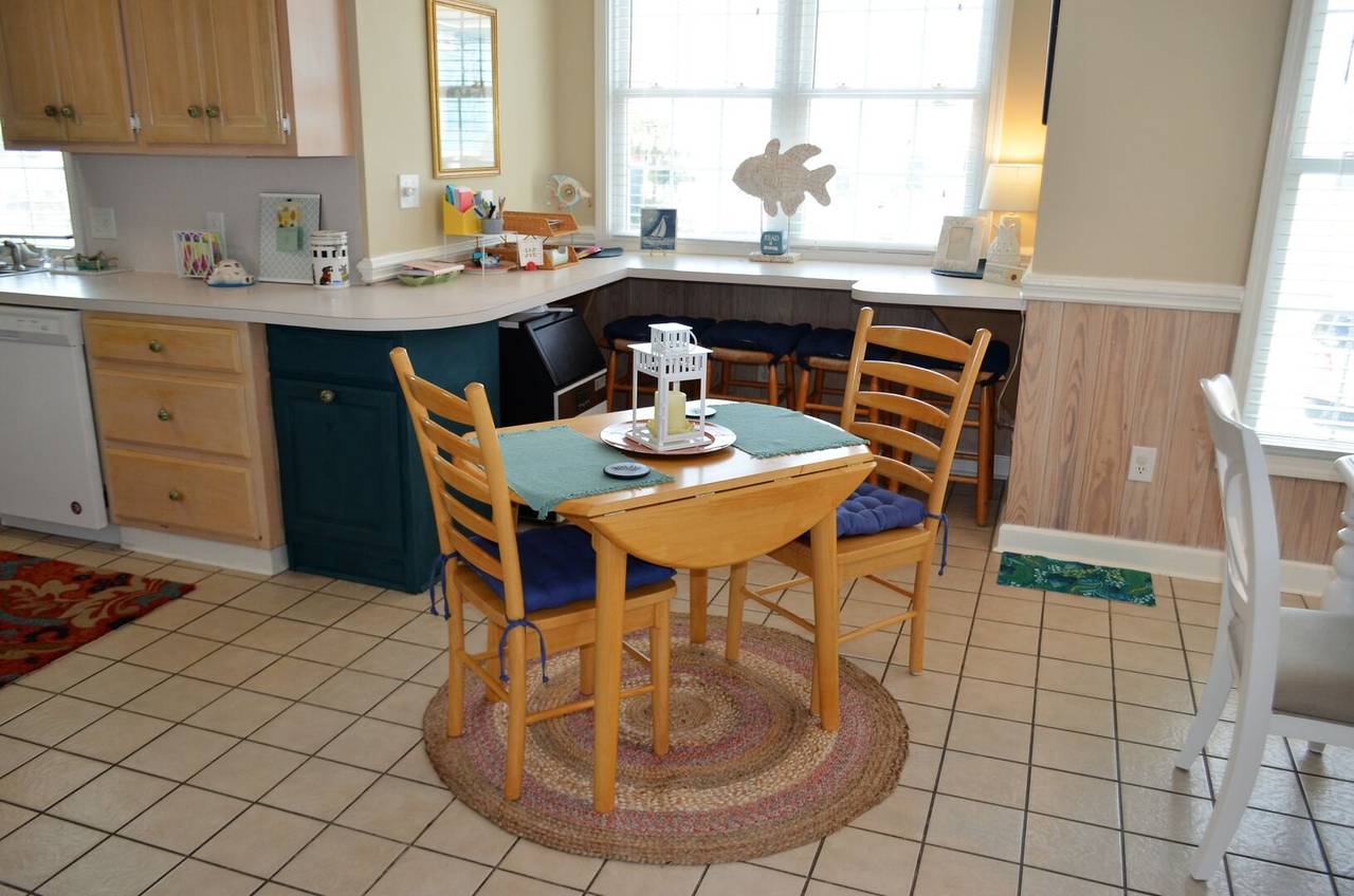 Extra table and bar seating Extra table and bar seating