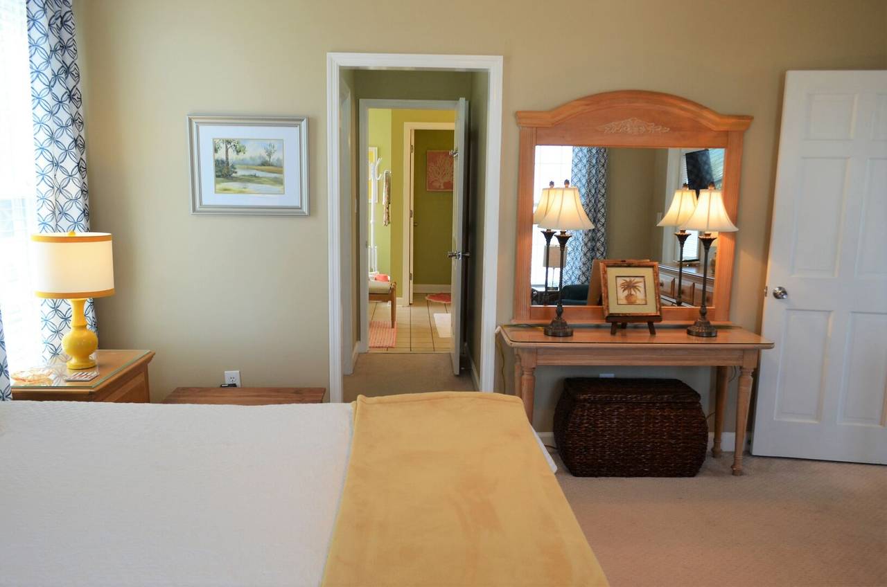 Bedroom 1 has a private bathroom Bedroom 1 has a private bathroom