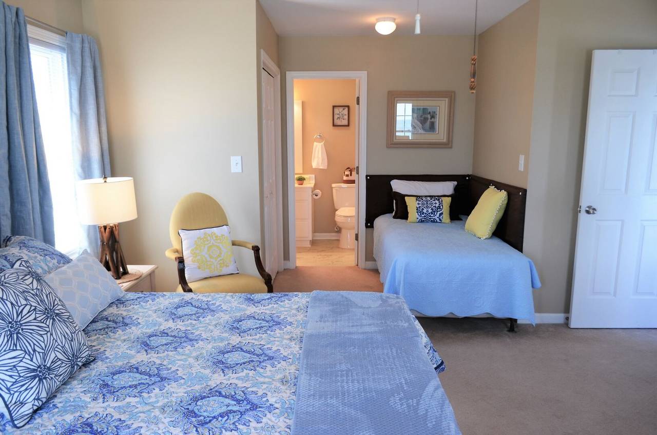 Bedroom 5 has an extra single bed Bedroom 5 has an extra single bed