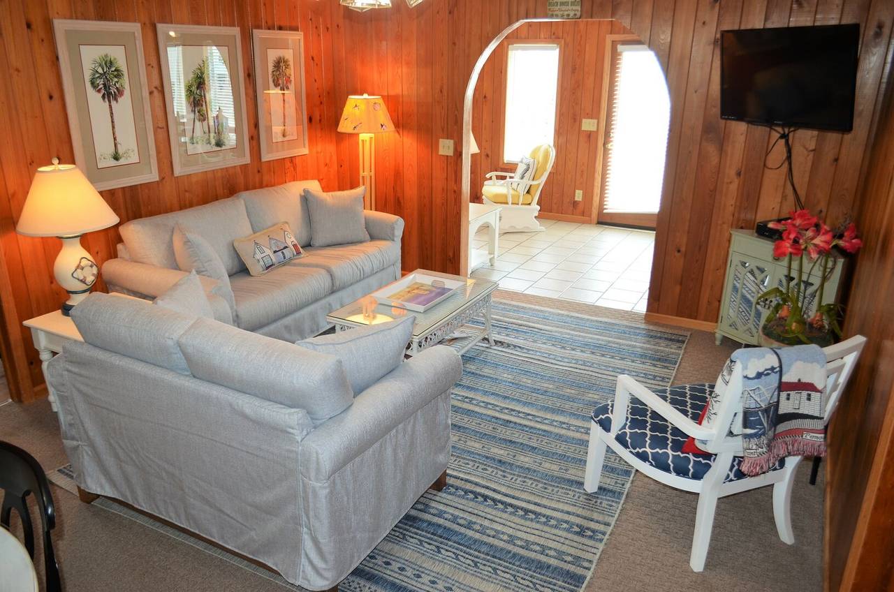 Comfortable living area Comfortable living area