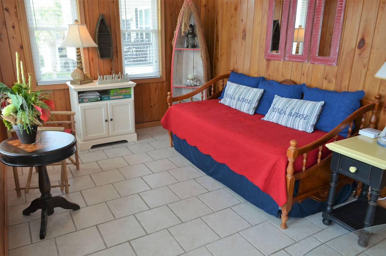 & daybed with trundle (2 singles) & daybed with trundle (2 singles)