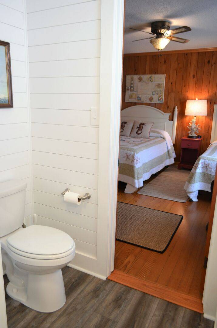 Jack & Jill Bathroom Jack & Jill Bathroom